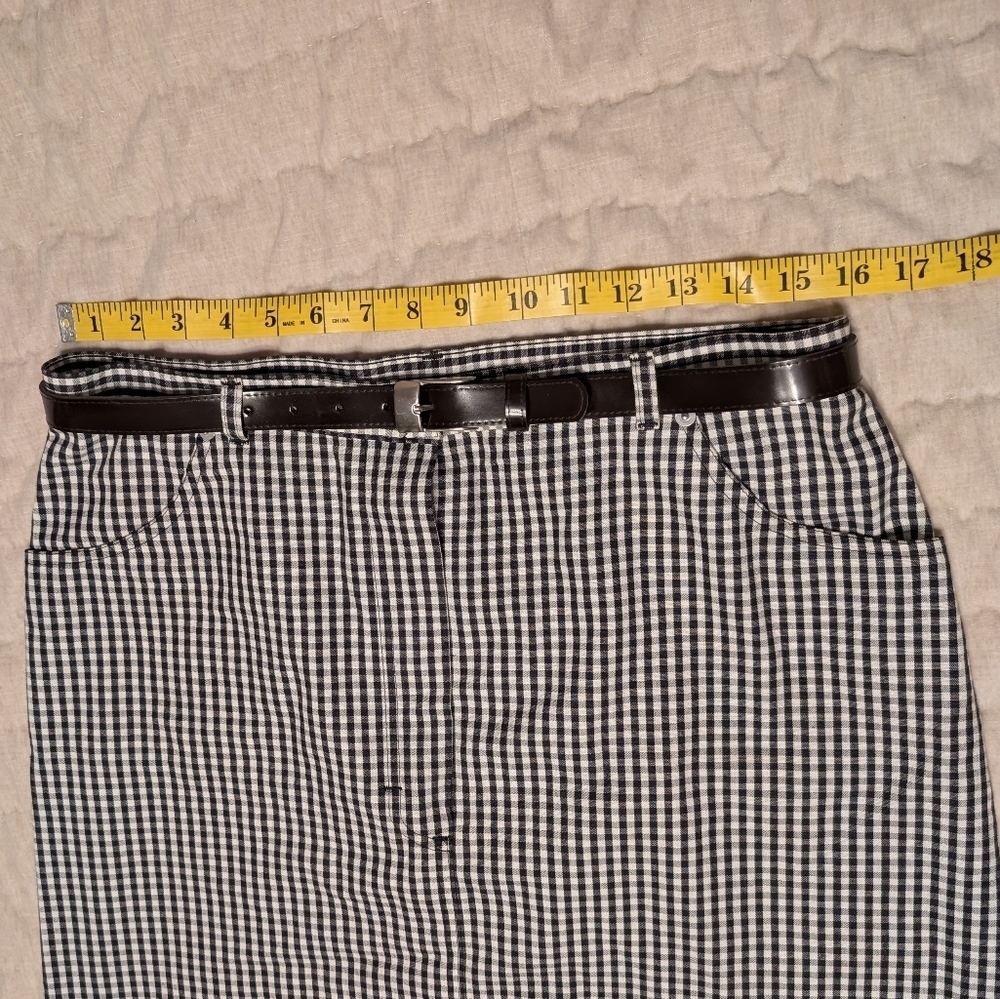 SALE -- Marks & Spencer, belted Black and White Checkered Skirt, US 14 / UK 18 - Picture 6 of 8